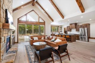 Brundage 4BR • Bunk Room • Mountain Retreat - 1