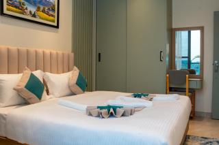Mount Forest Apartments Inn - 8