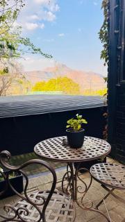 NEKED House - 2