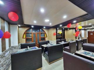 Hotel Taj Palace & Restaurant Near Mall Road - 3