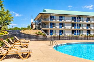 Crestview Inn Branson West by Silver Dollar City - 3