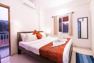 Glimmer Inn Goa - 8