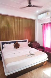 Ganga Veda Hotels And Resorts - 1