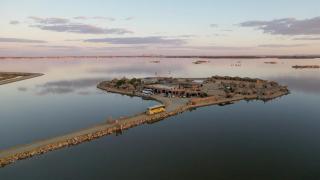 Taghaghien Island Resort - 0