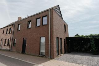 Waterfront home, 5 bedrooms - Free parking - 2