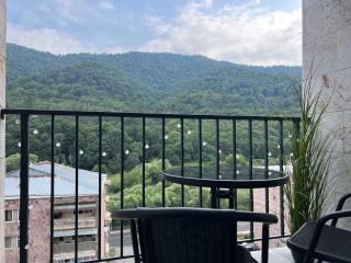 Stay Dilijan Mountain View & Balcony - 3