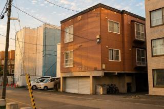 Quiet Sapporo local stay, 5-minute walk from the station, 10 minutes direct to Sapporo Station, Direct access to Odori and Susukino by subway - 5