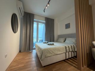 Apartment 84 Skopje - Top Floor City View, near Train & Bus Station - 9