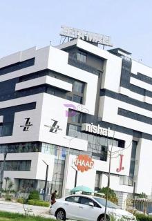 Simple 3 bed Apt across Giga mall with pool - 6