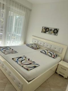 Gjiri i Lalzit Lura 3 Apartment Toni - 7