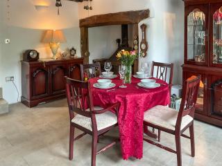 Thatchdown Cottage - 7