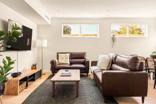 3BR Family Home Near Scarborough Beach Perth - 7