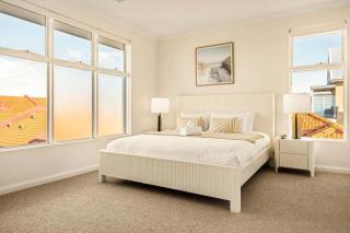3BR Family Home Near Scarborough Beach Perth - 1