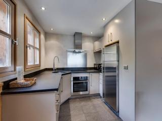 Appartement Duplex Moderne, Skis aux Pieds, Centre de Val-d'Isère - 2