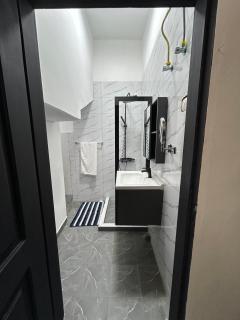 BRZ Apparts - Studio Vaste et Lumineux Bacongo - 1