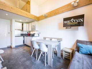 Studio rénové avec mezzanine – Centre Val-d'Isère - 2