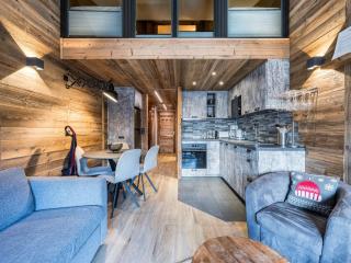 Studio rénové avec balcon au centre Val-d'Isère - 1