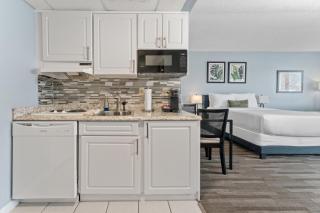 Delightful Studio Condo with Garden View Balcony 7 Mins to Universal - 1