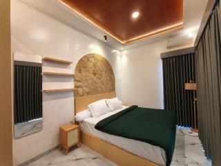 Ruma Villa With Private Pool Near Malioboro - 0
