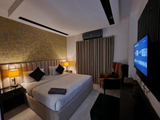 Pearl One Executive Suite Gulberg Lahore - 5