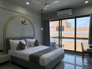 Umbrellaa Hotels Nana Chiloda - 2