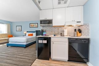 Superior Central Condo with Balcony 7 Min to Universal - 4