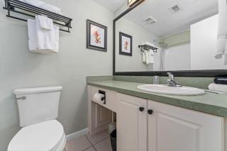 Relaxing Central Condo with Balcony 7 Min to Universal - 3