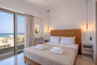 Sunset 300m from Beach, Heated Pool, Jacuzzi and Gym - 7