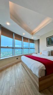 Centaurus Mall Executive Suite 3 Bedroom Apartment - 2