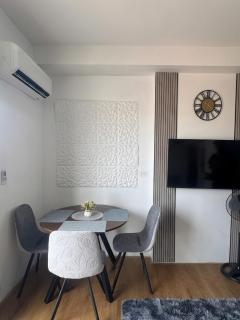 Mesatierra Studio corner unit with balcony - 7