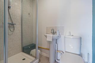3BR 3Bath Solihull JLR • NEC • Airport • Parking - 2