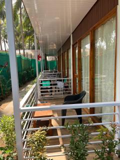 royal castle homestay - 3