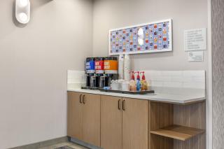 Hampton Inn & Suites Cincinnati / Uptown - University Area - 1