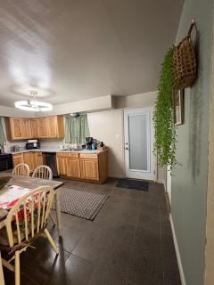 Cozy centrally located home looking for guests - 5