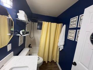 Cozy centrally located home looking for guests - 1