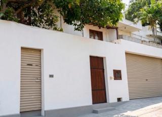 Peaceful 3-Level Luxury Home with Private Parking - 7