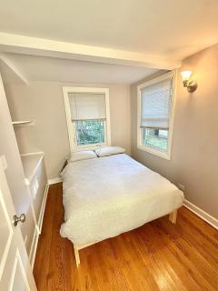 Cozy Home 5 min walk from downtown Wilmette - 3
