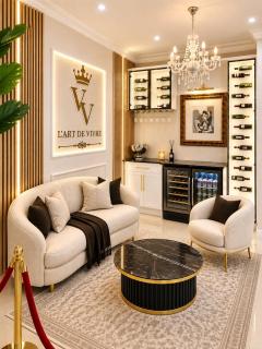 Vale Boutique 11 bdr Villa with Outdoor Cinema, 2 Jacuzzis & banquet Hall - 8