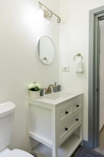 Villa Nova Townhouse Unit #2 - 9
