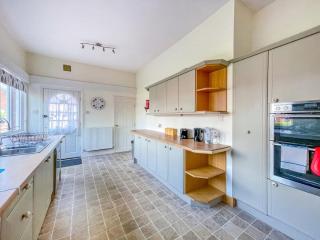 RE9BC - Cozy Double Room in Moortown - 2