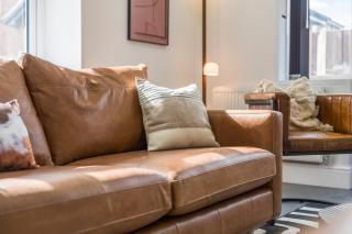 Spacious, Modern Home with LayZSpa&Parking - 1
