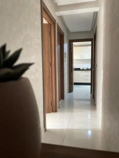 Elegant Apartment Next to the Beach & Free Parking - 2