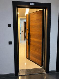 Elegant Apartment Next to the Beach & Free Parking - 9
