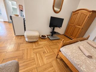 Apartman Poirot Balcony - 5