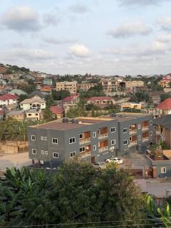 Modern Studio Apartment Hilltop Views - 4