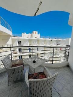 A beautiful chalet with a stunning sea view and a peaceful - 7