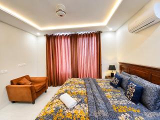 3BHK Apartment near Emporium Mall - 4
