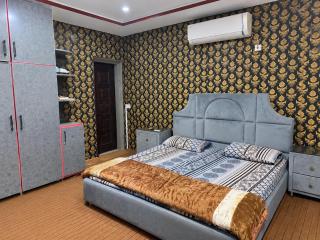 Spacious Entire Place 2 Bedrooms Private Bath Upper Portion With Kitchen roof in Wapda Town - 1