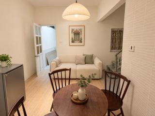 Suite Apartment Hanoi Old Quarter - Lee's - 1