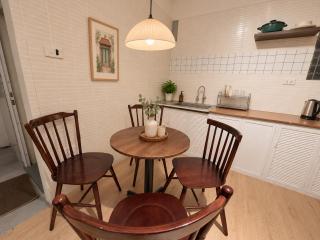 Suite Apartment Hanoi Old Quarter - Lee's - 9